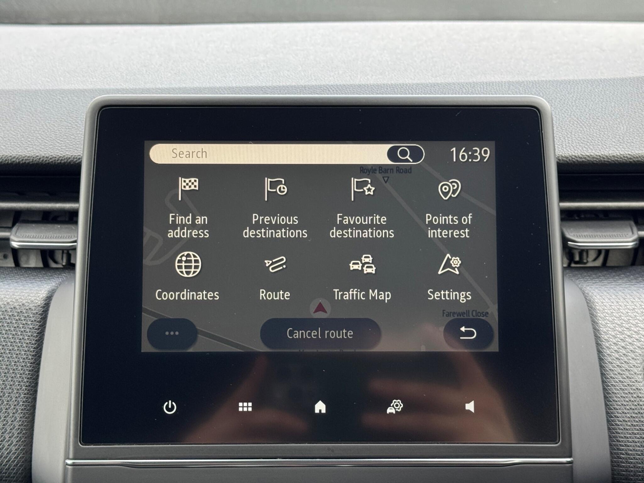 Renault Clio - Image 40