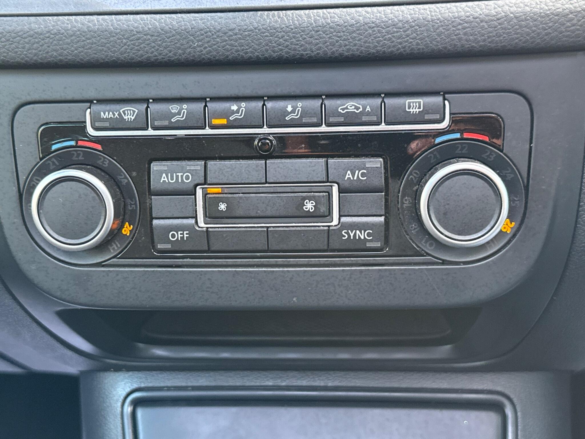 Volkswagen Tiguan - Image 42