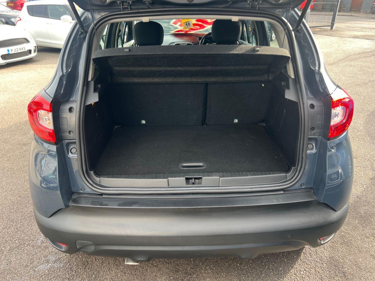 Renault Captur - Image 5