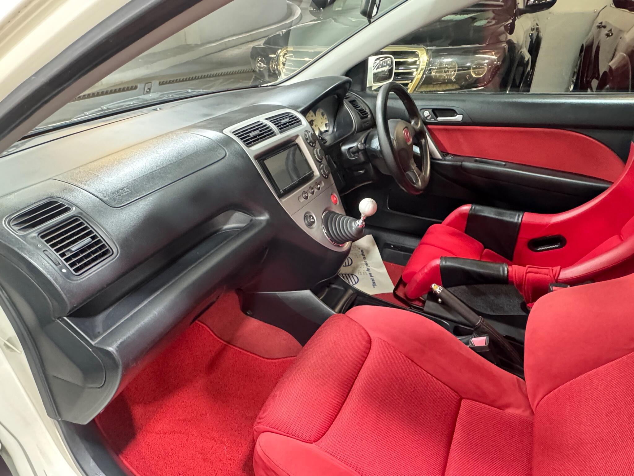 Honda Civic - Image 10