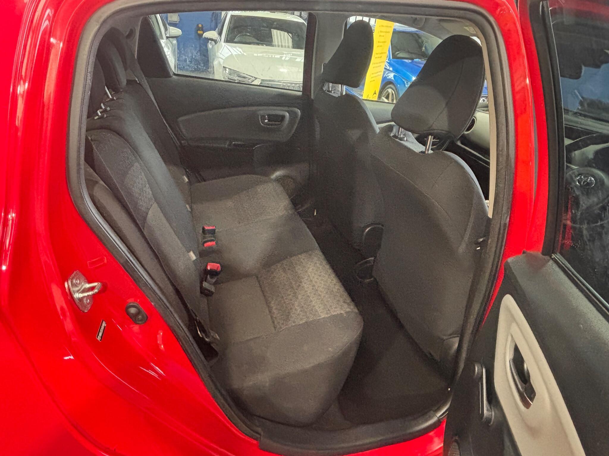 Toyota Yaris - Image 21