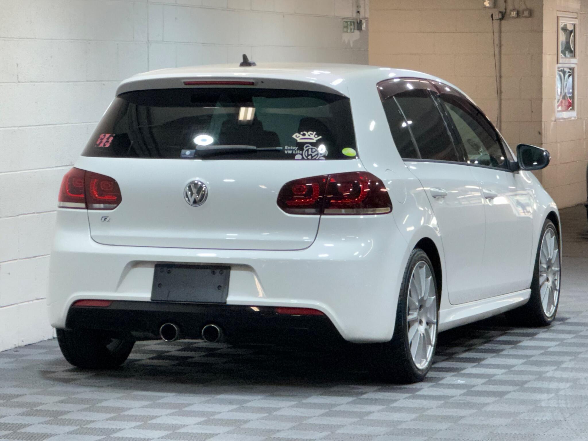 Volkswagen Golf - Image 4