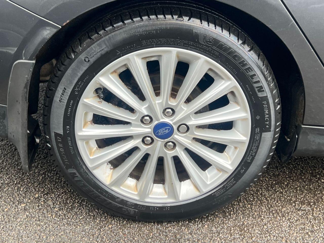 Ford Focus - Image 30