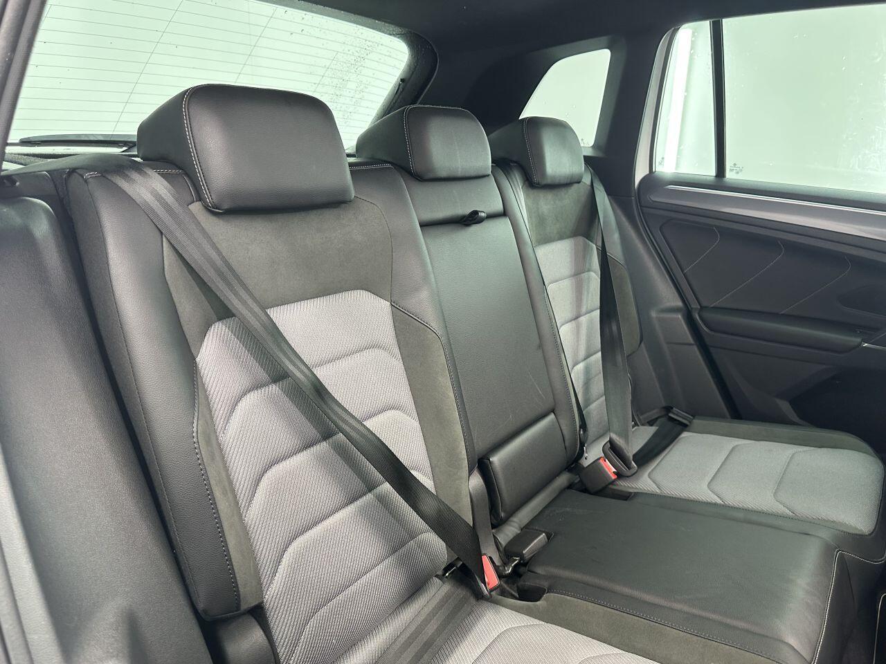 Volkswagen Tiguan - Image 15