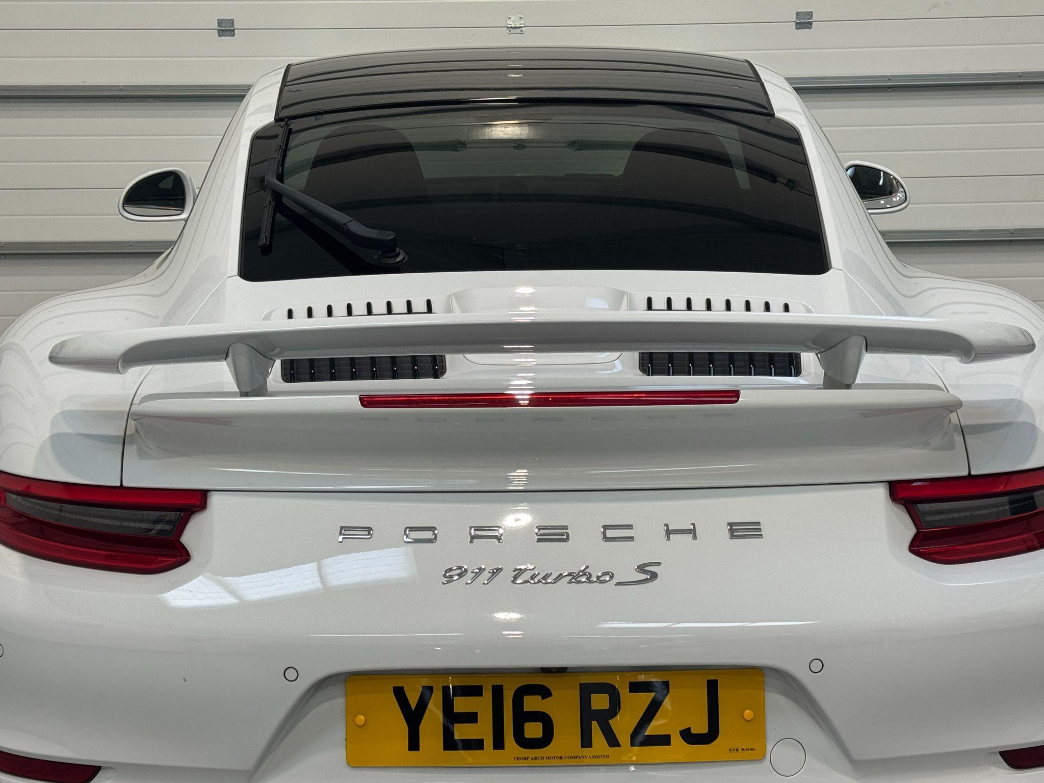 Porsche 911 - Image 73