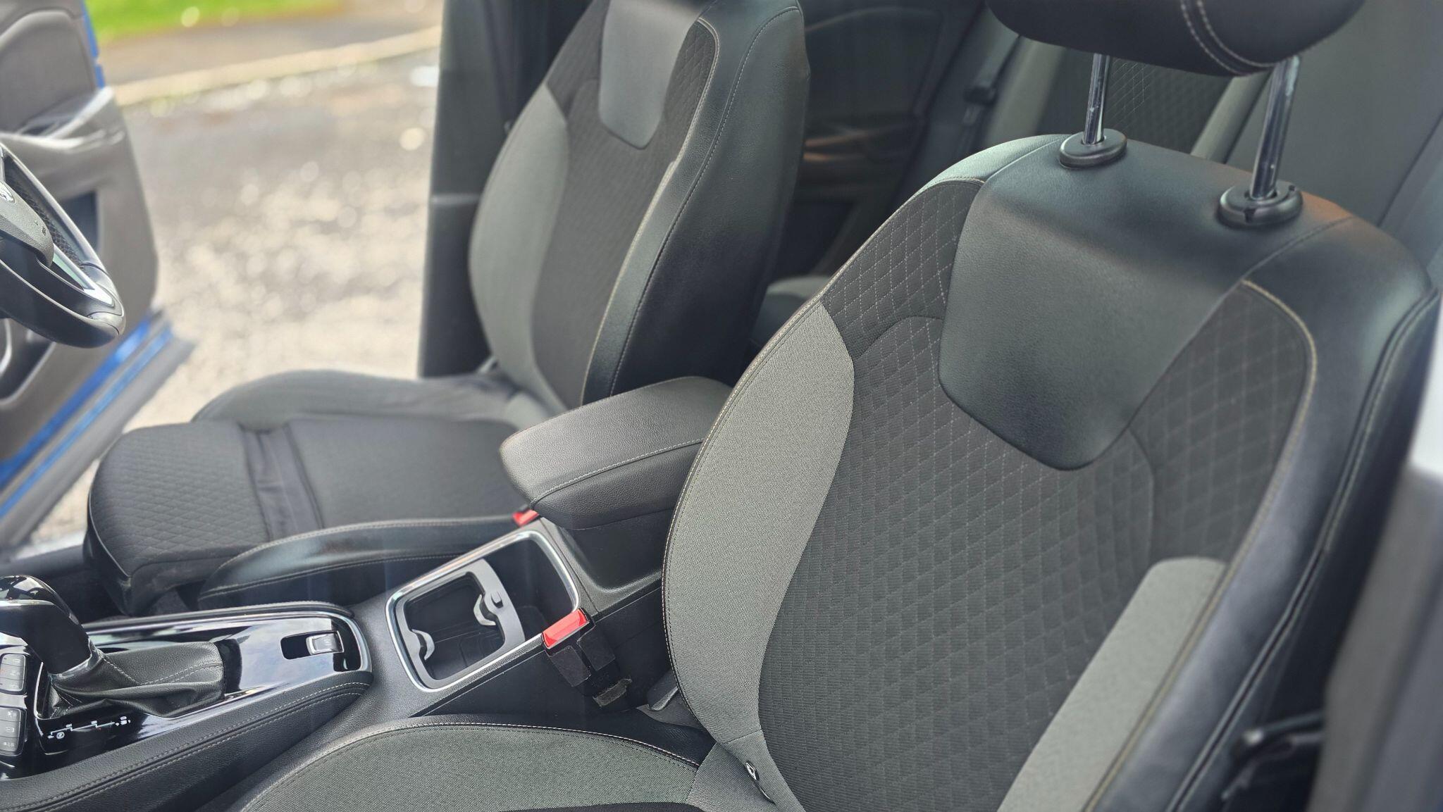 Vauxhall Grandland X - Image 34