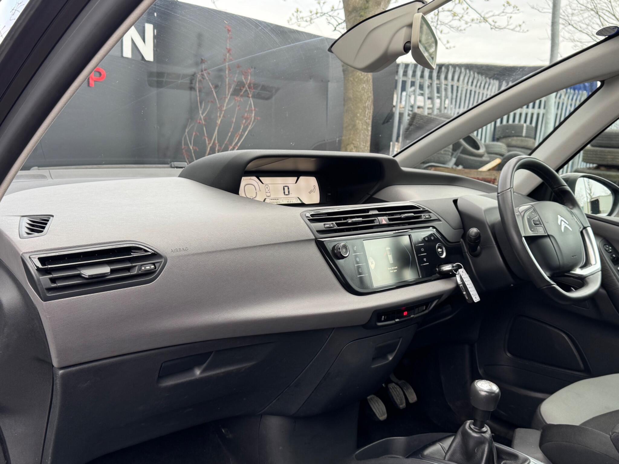 Citroen C4 Picasso - Image 44