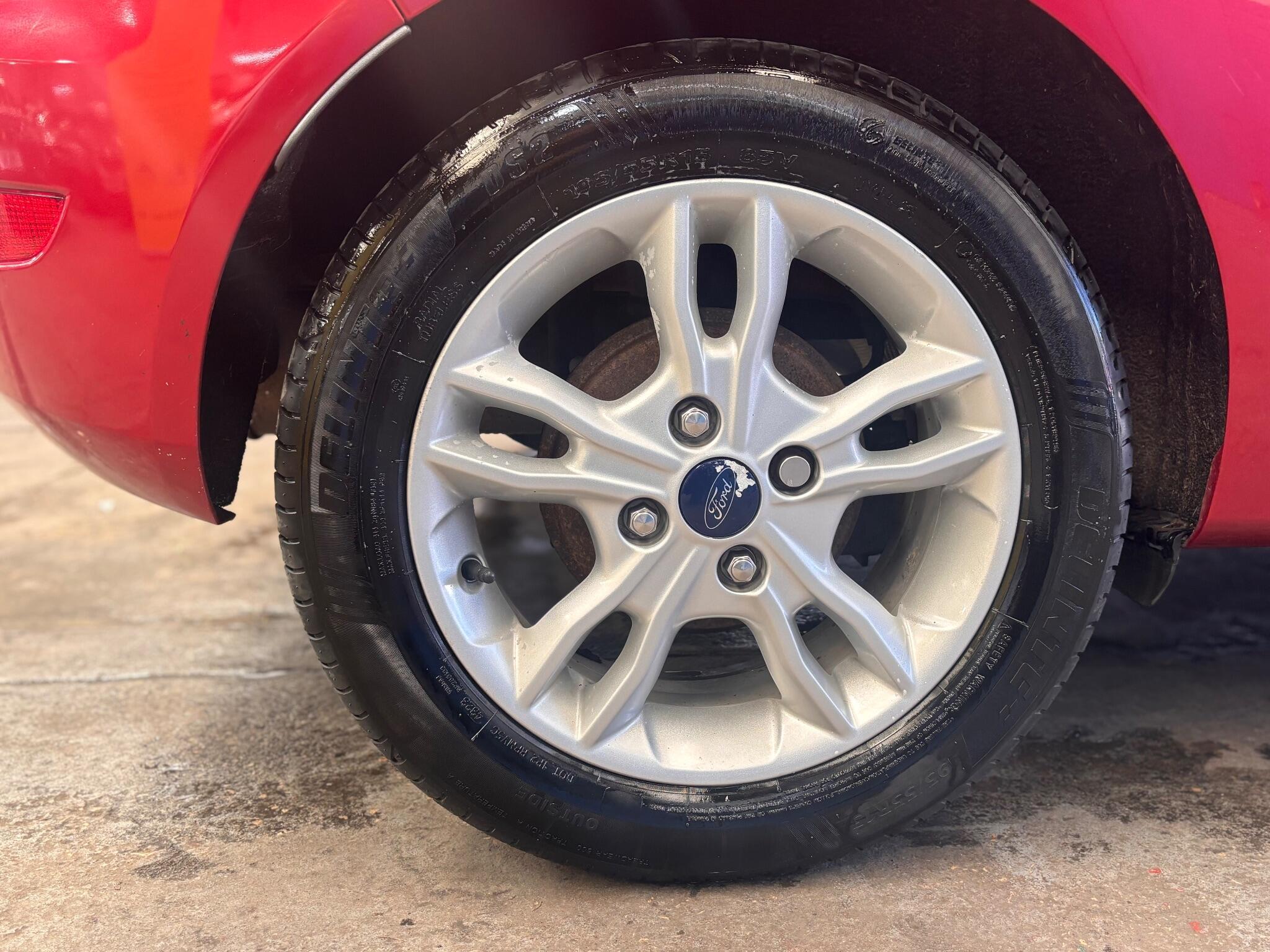 Ford Fiesta - Image 27