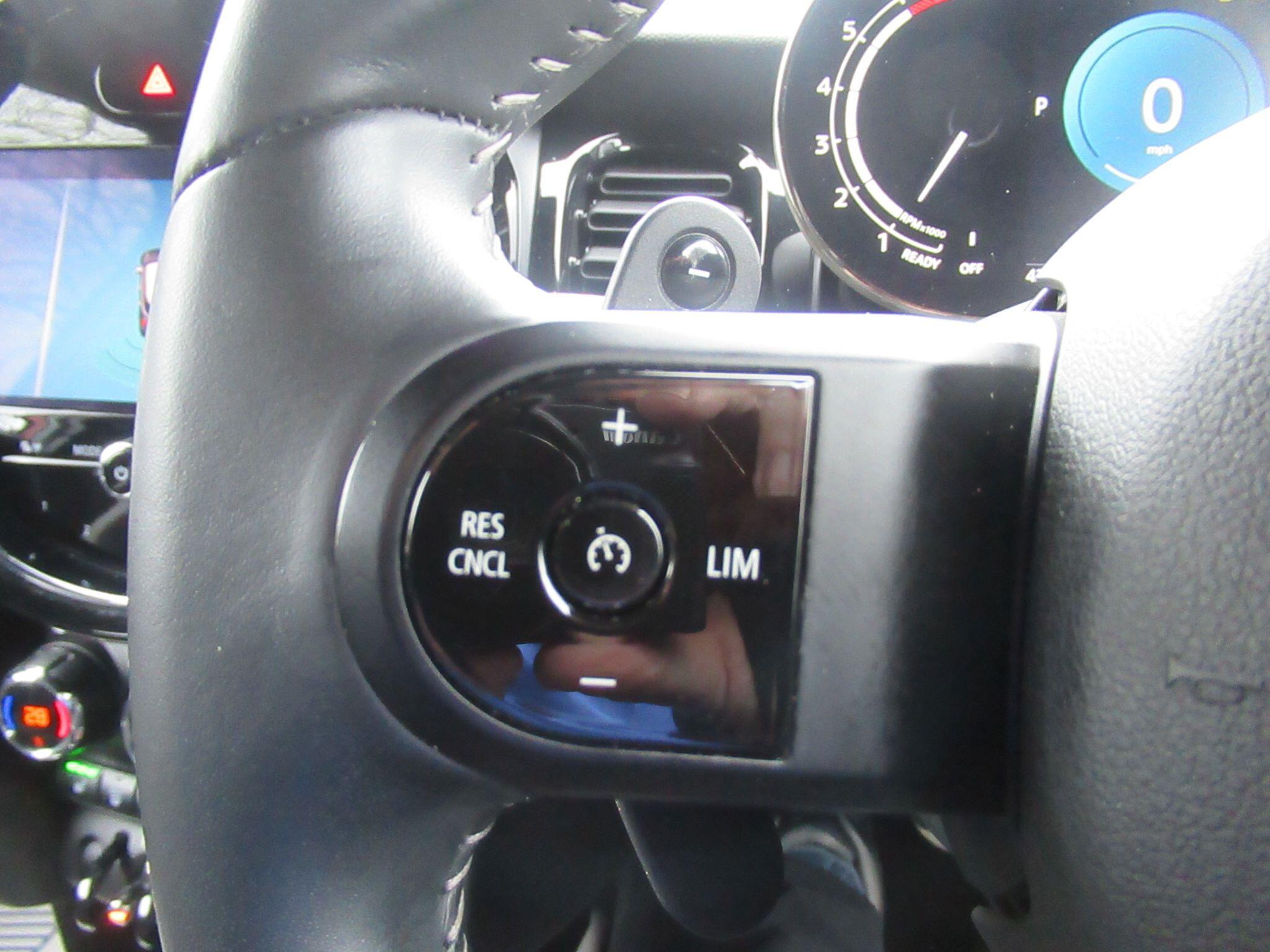 MINI Hatch - Image 27