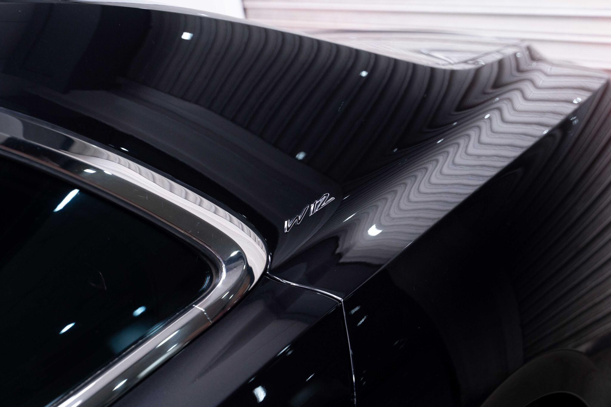 Bentley Flying Spur - Image 55