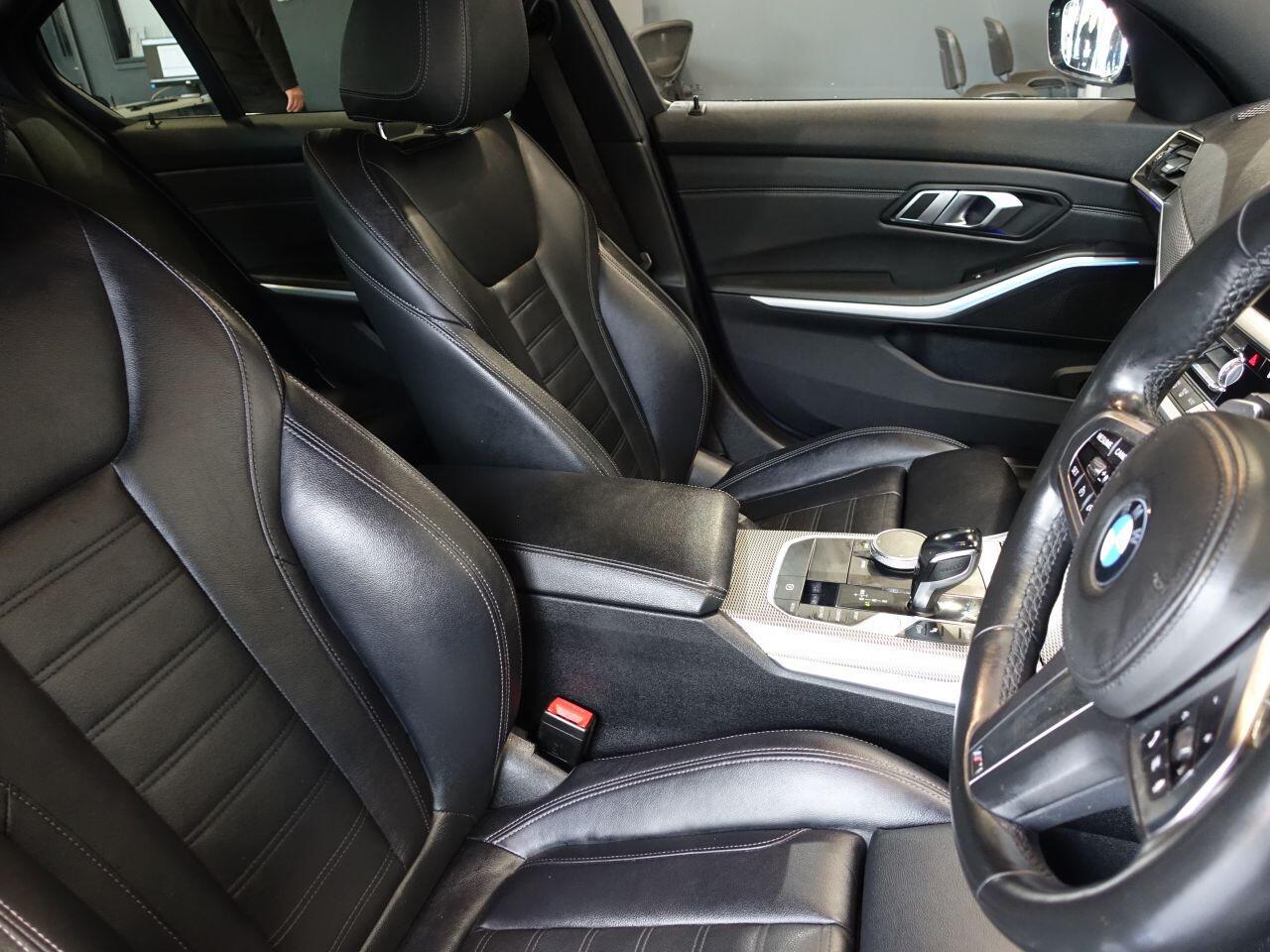 BMW 3 Series - Image 3