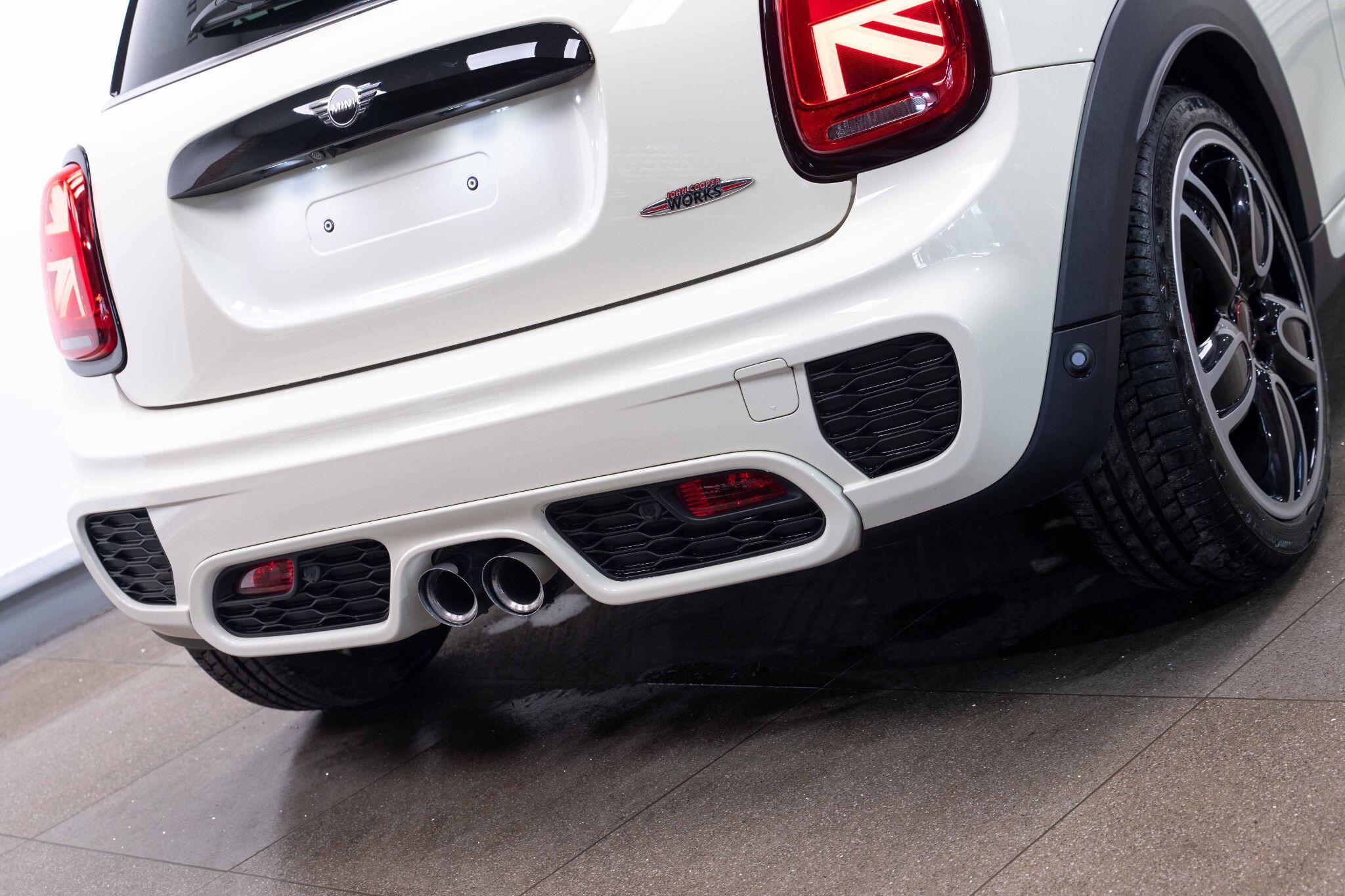 MINI Hatch - Image 7