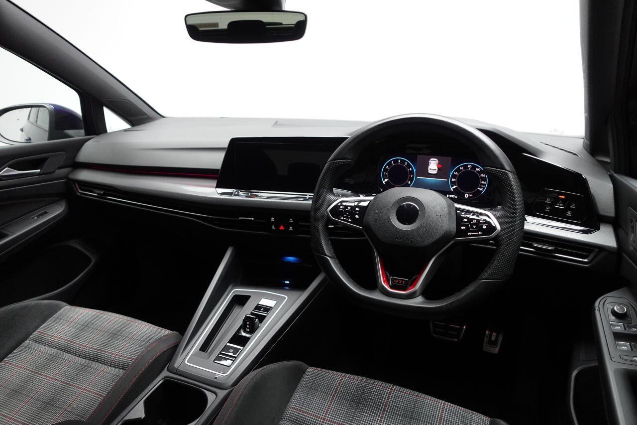 Volkswagen Golf - Image 17