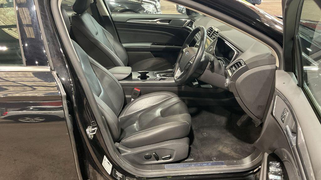 Ford Mondeo - Image 3