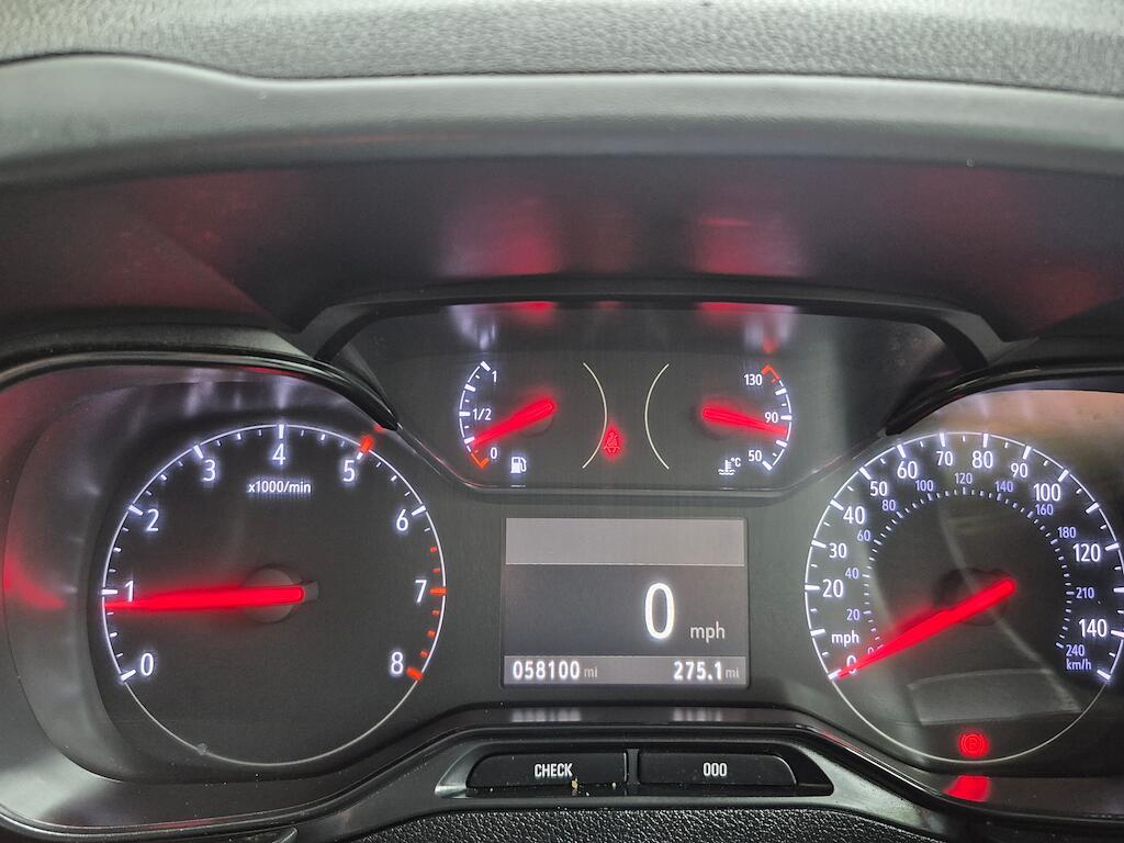 Vauxhall Combo - Image 13
