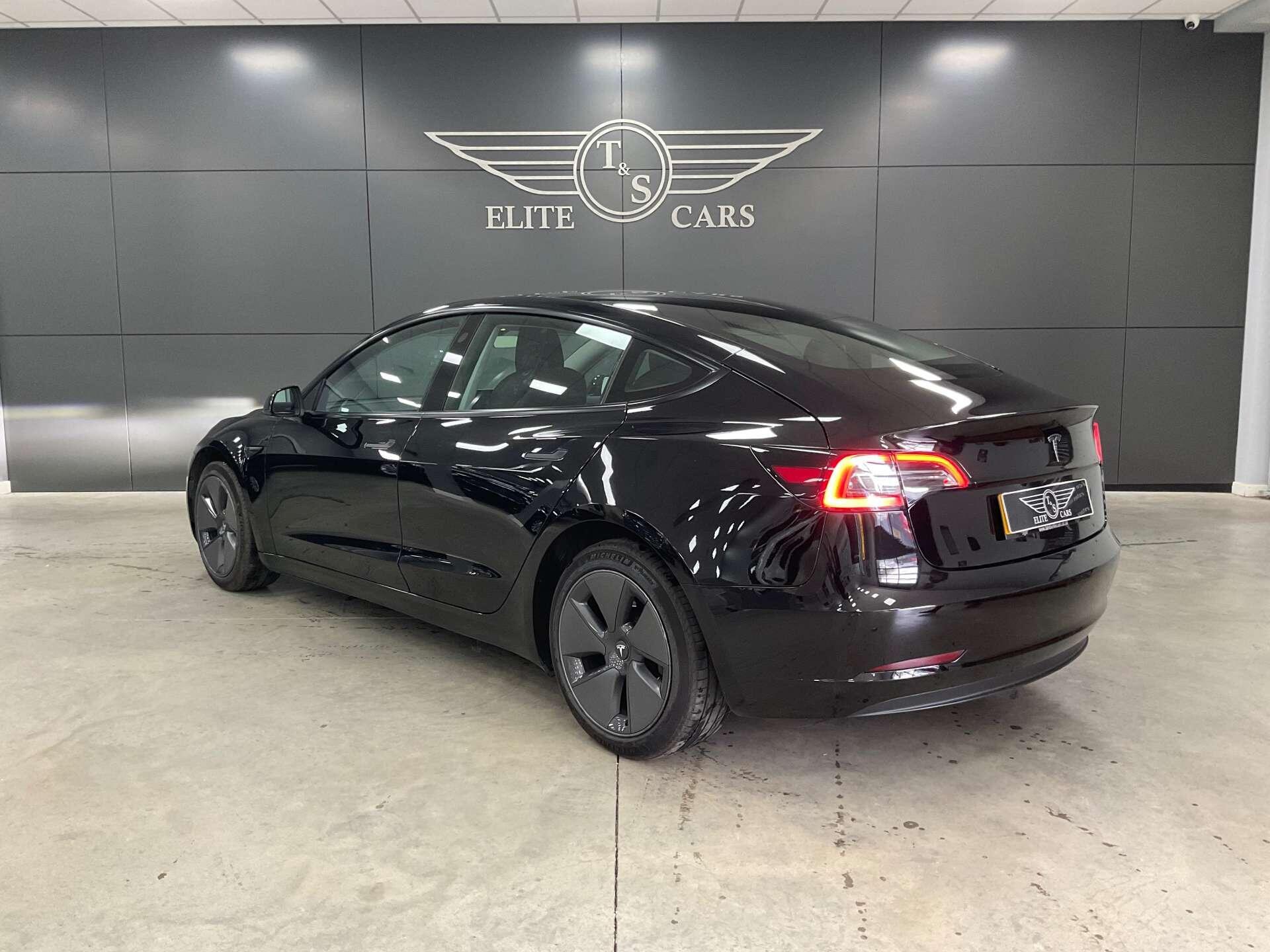 Tesla Model 3 - Image 3