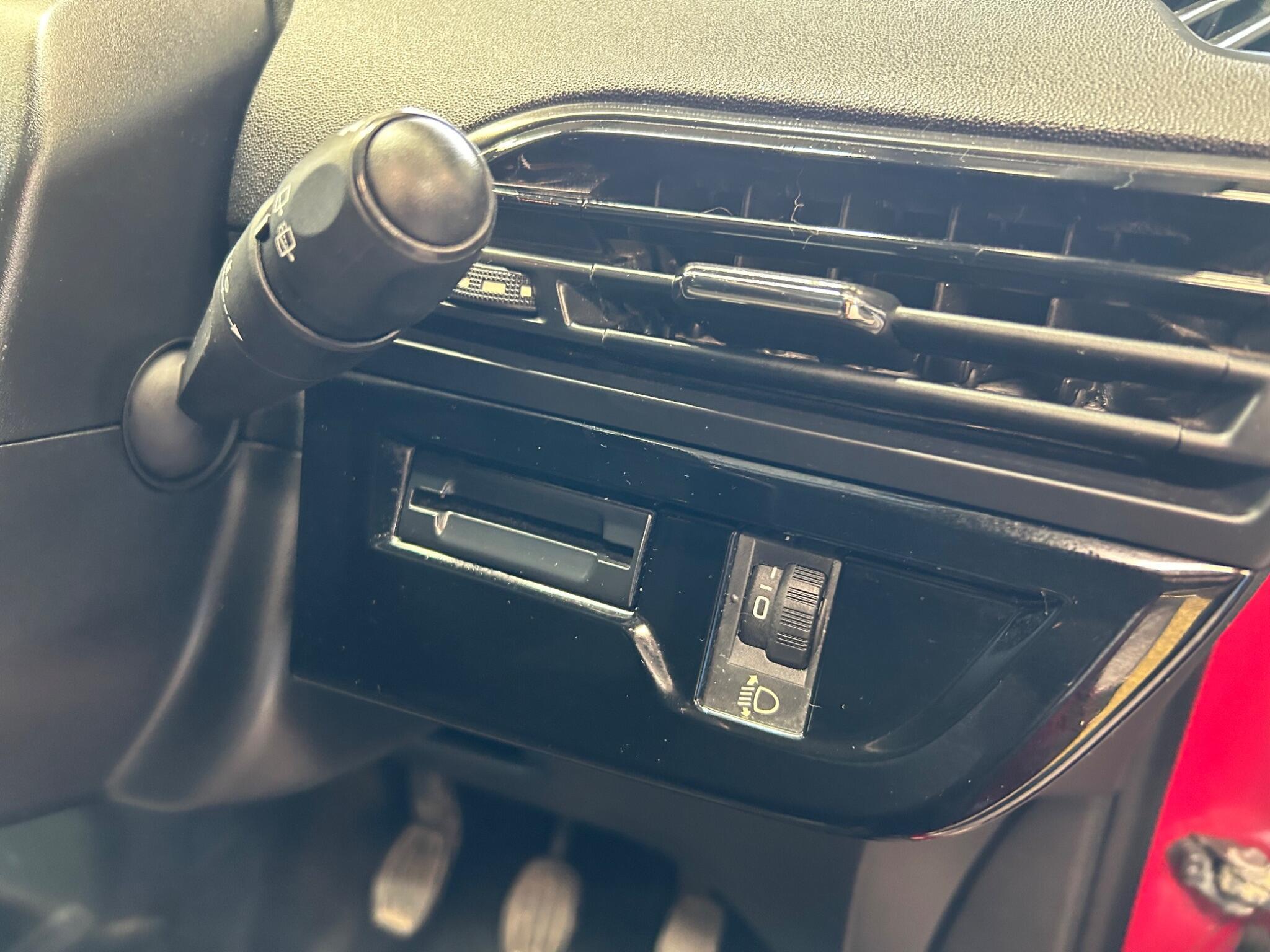 Citroen C4 Picasso - Image 12