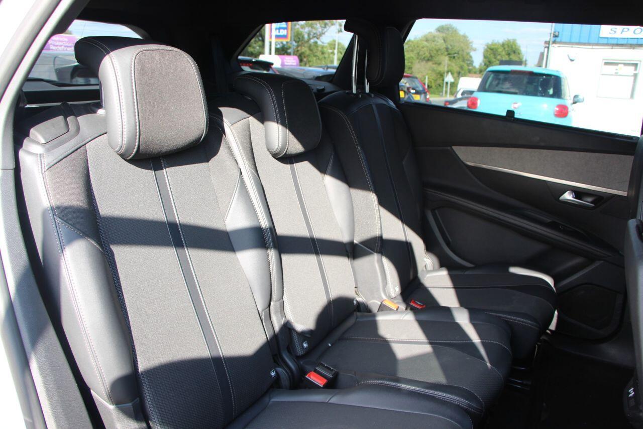 Peugeot 5008 - Image 18