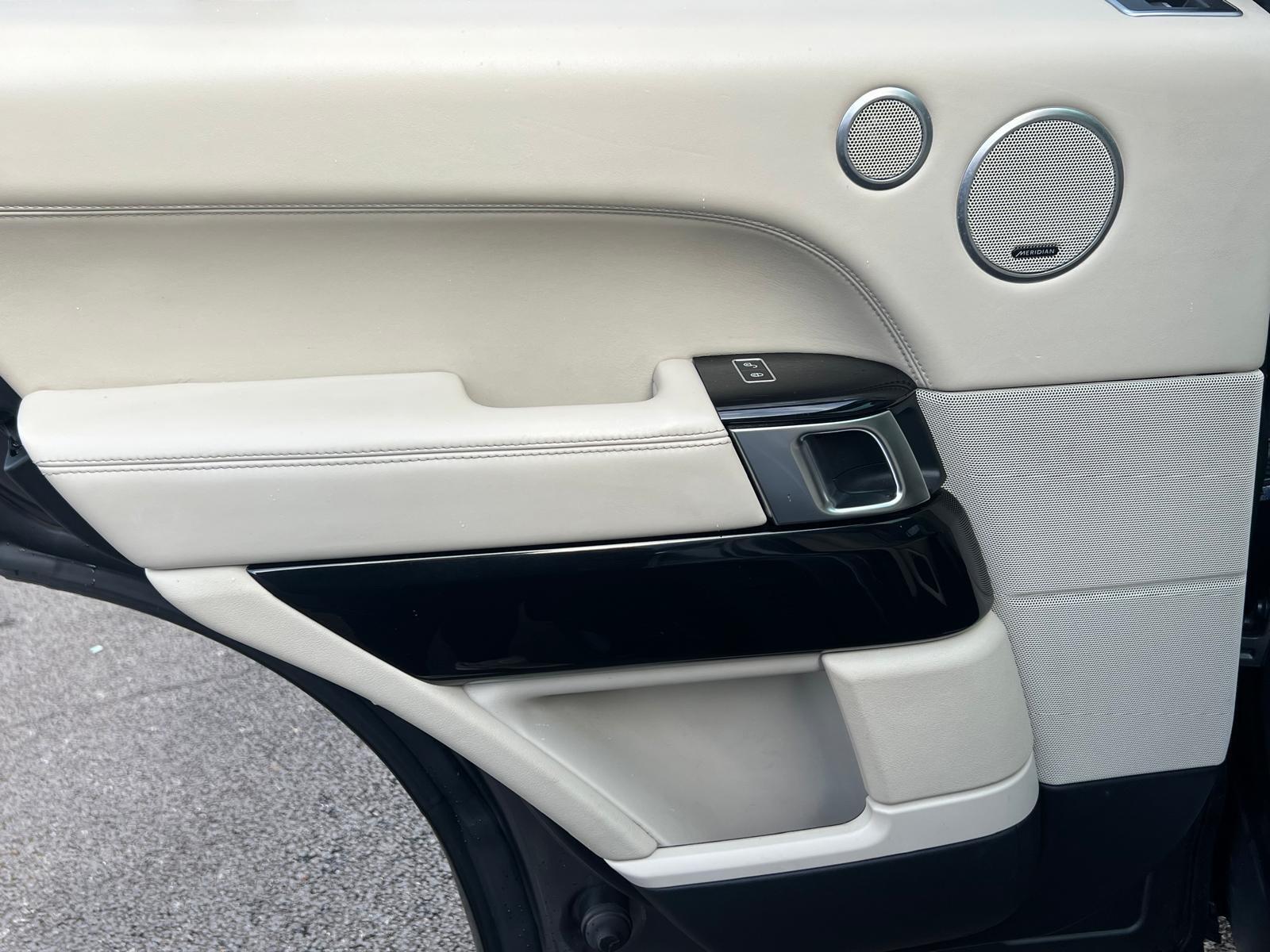 Land Rover Range Rover - Image 43