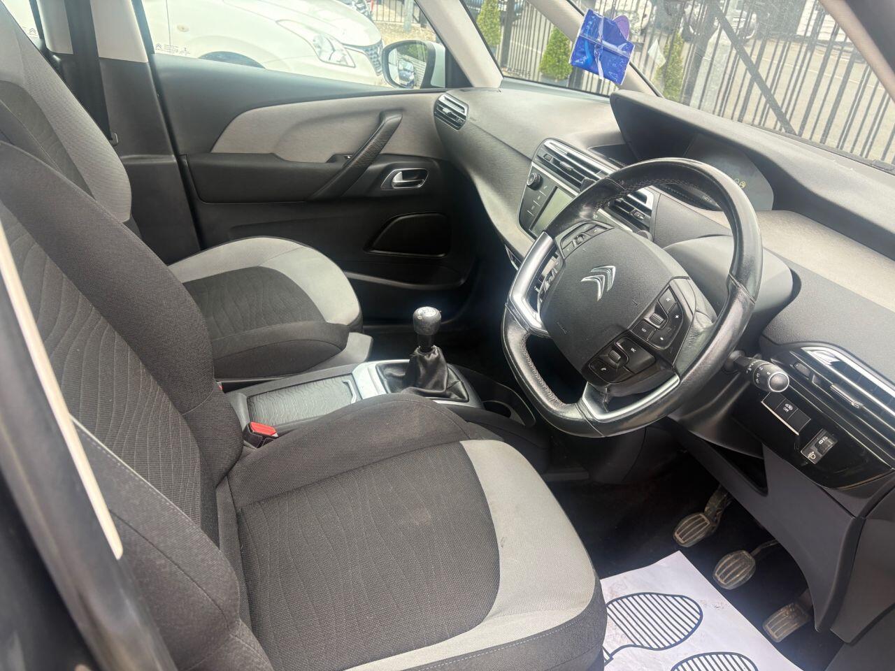 Citroen C4 Picasso - Image 10