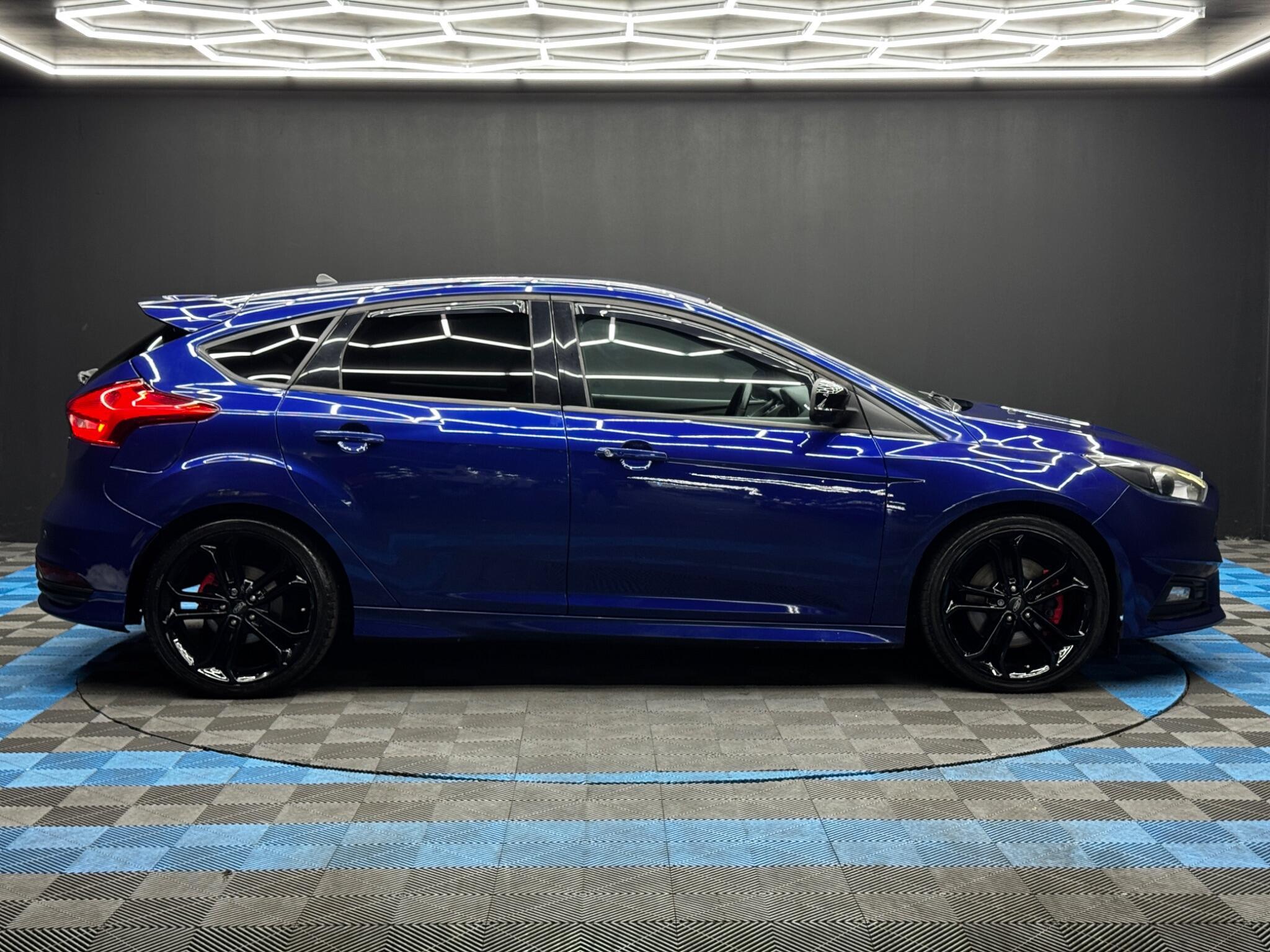 Ford Focus - Image 4