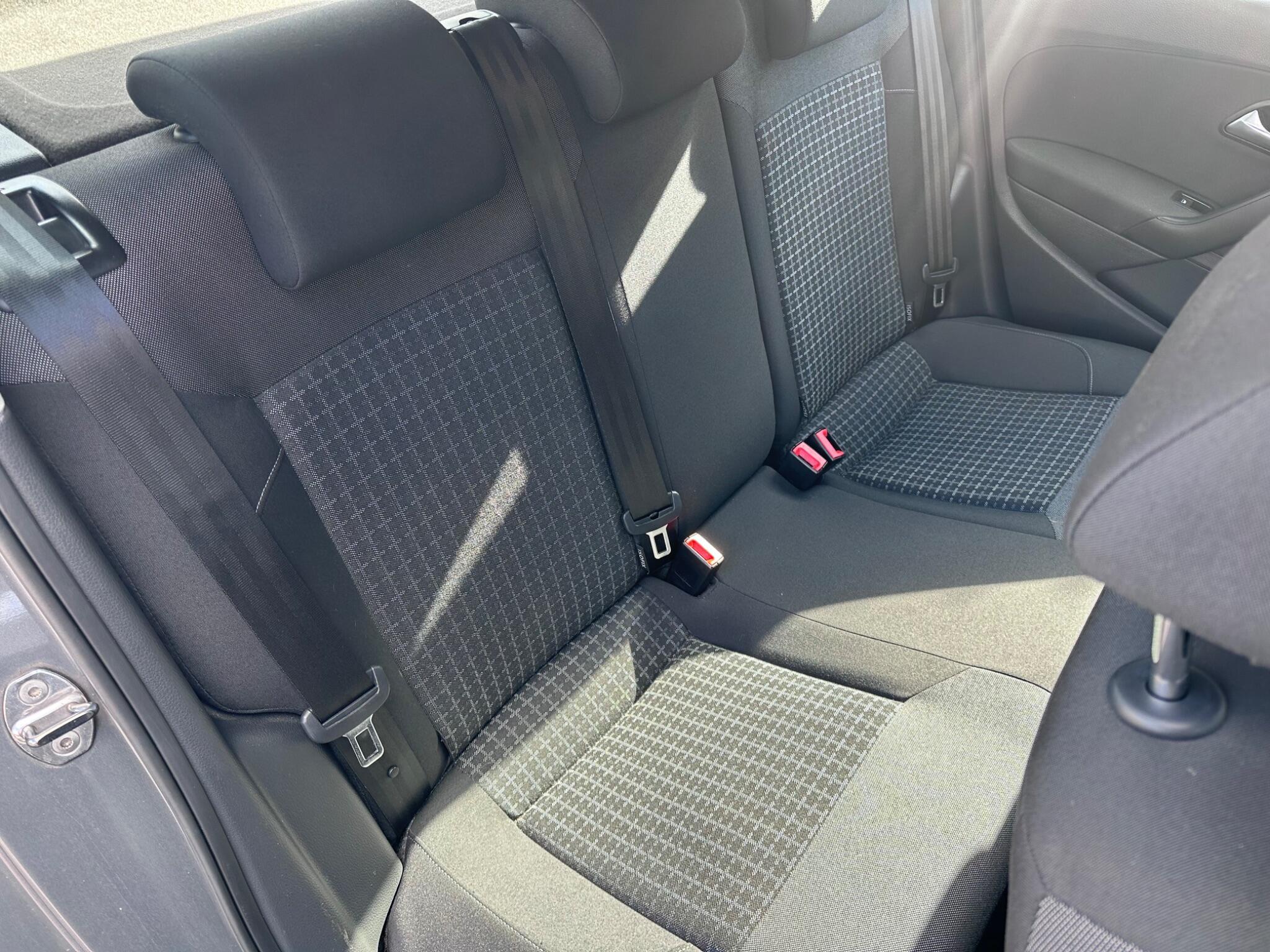 Volkswagen Polo - Image 33