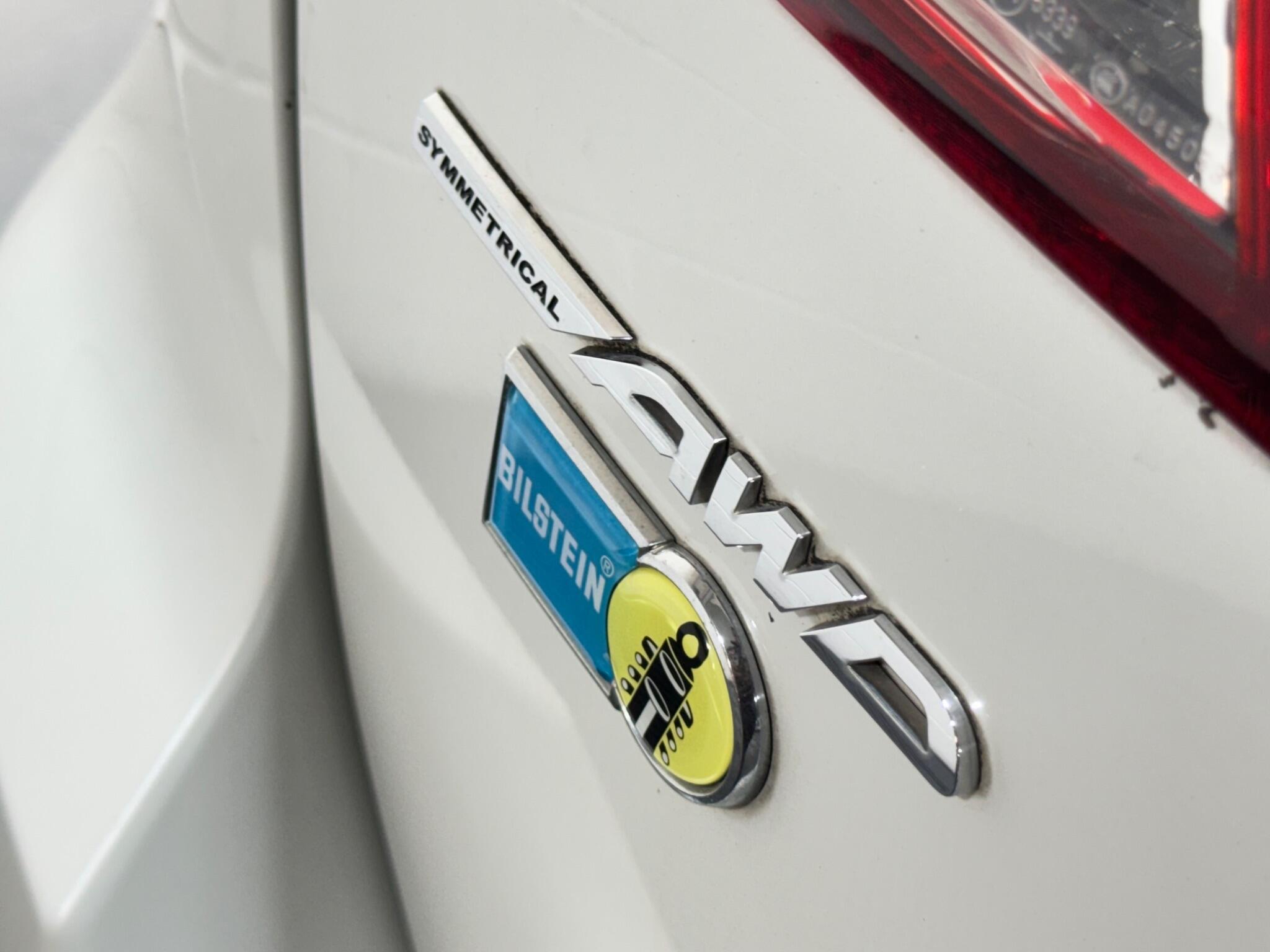 Subaru Legacy - Image 15