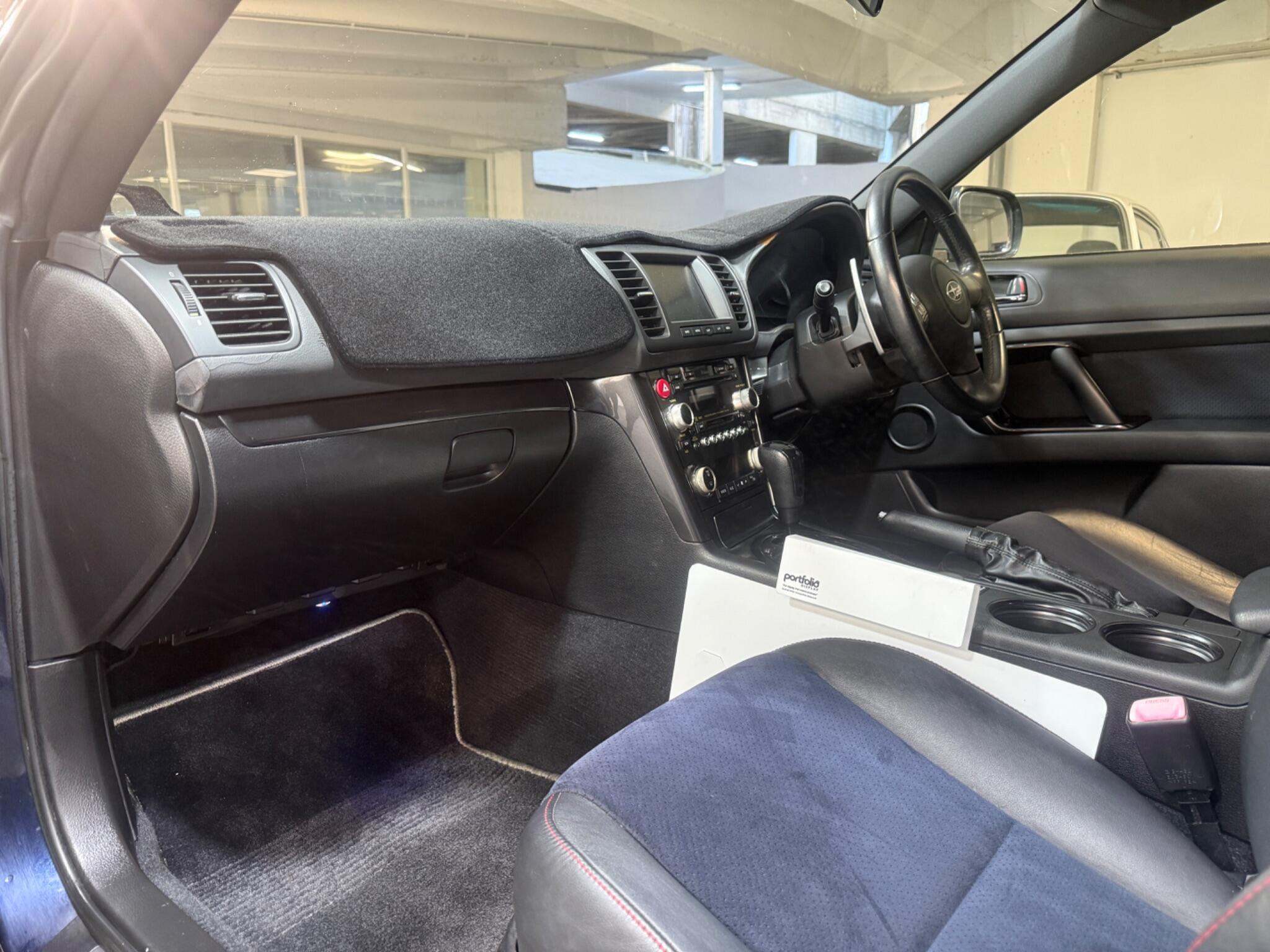 Subaru Legacy - Image 11