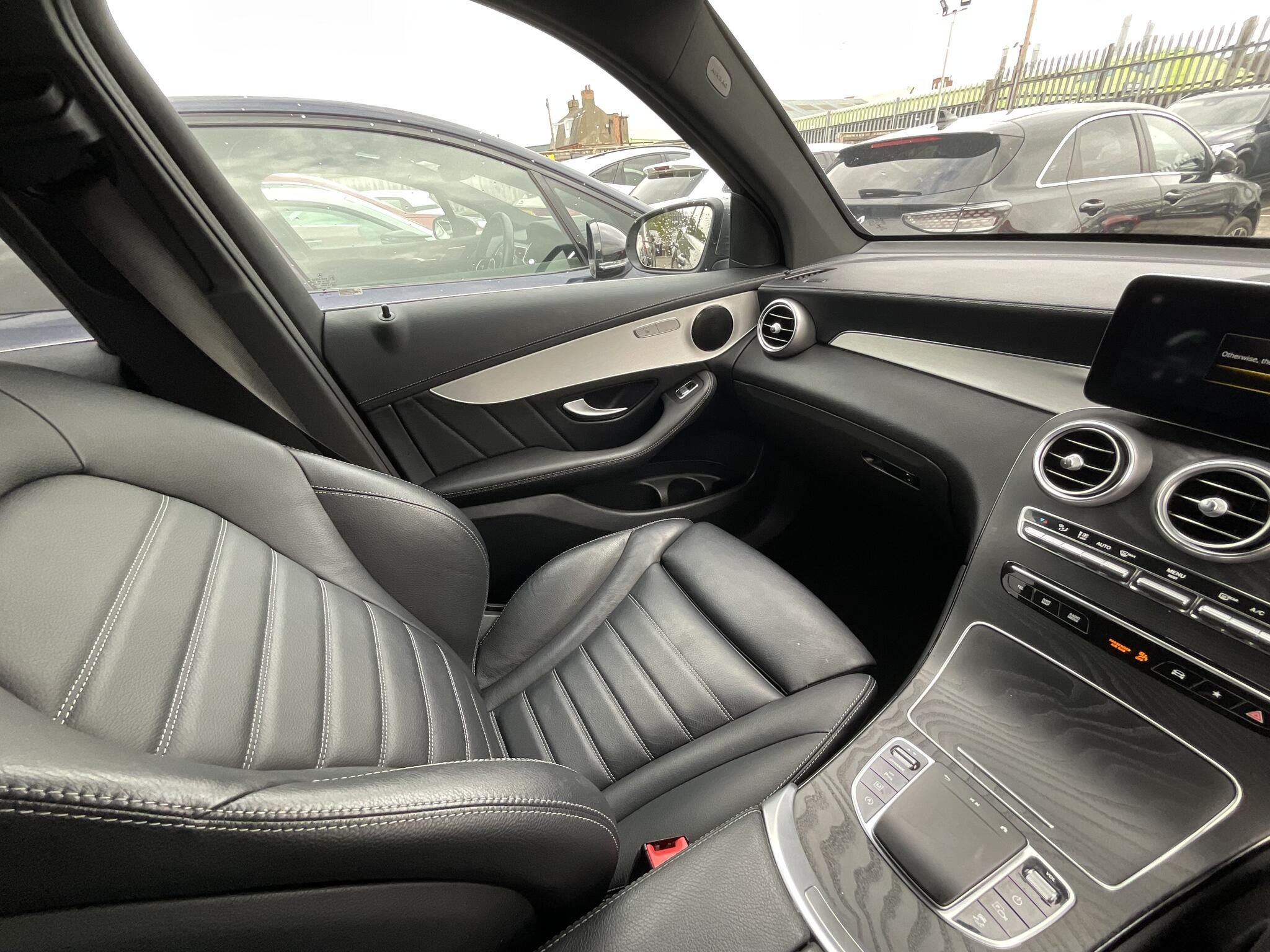 Mercedes GLC - Image 17