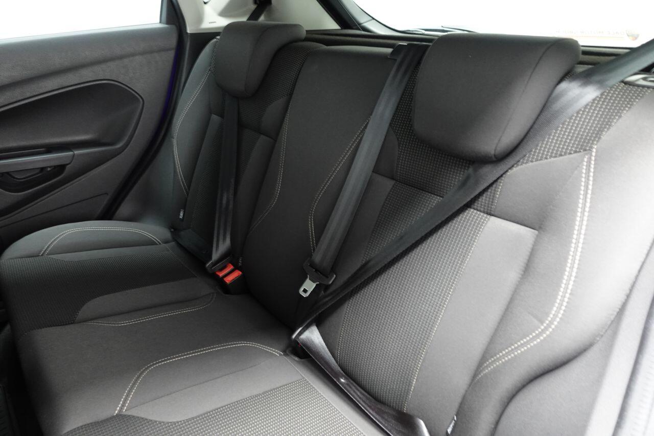 Ford Fiesta - Image 20