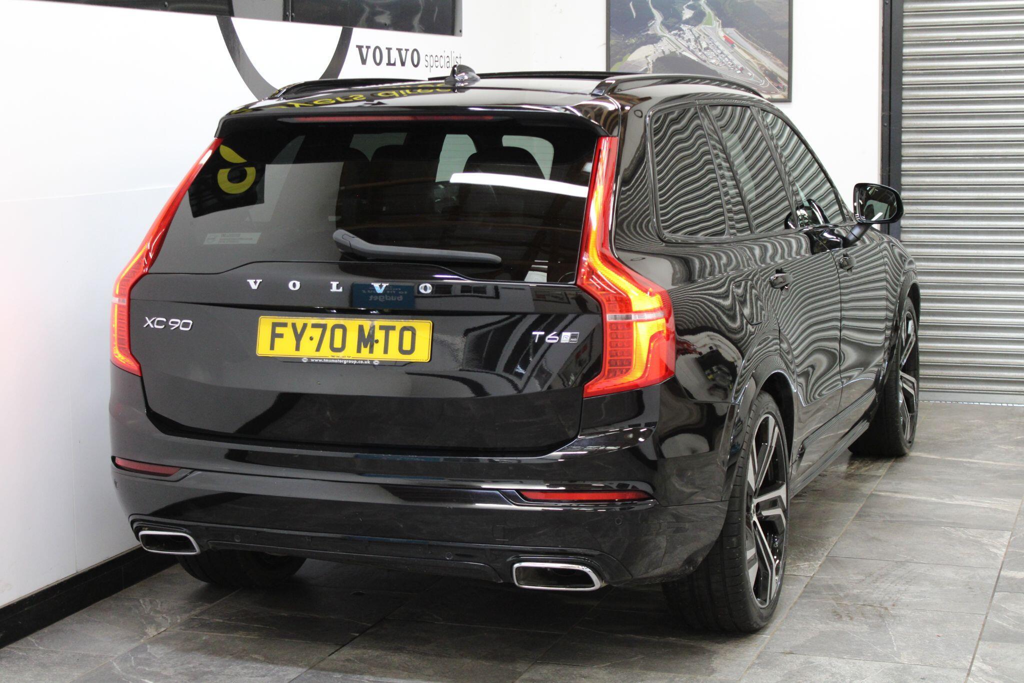 Volvo XC90 - Image 13