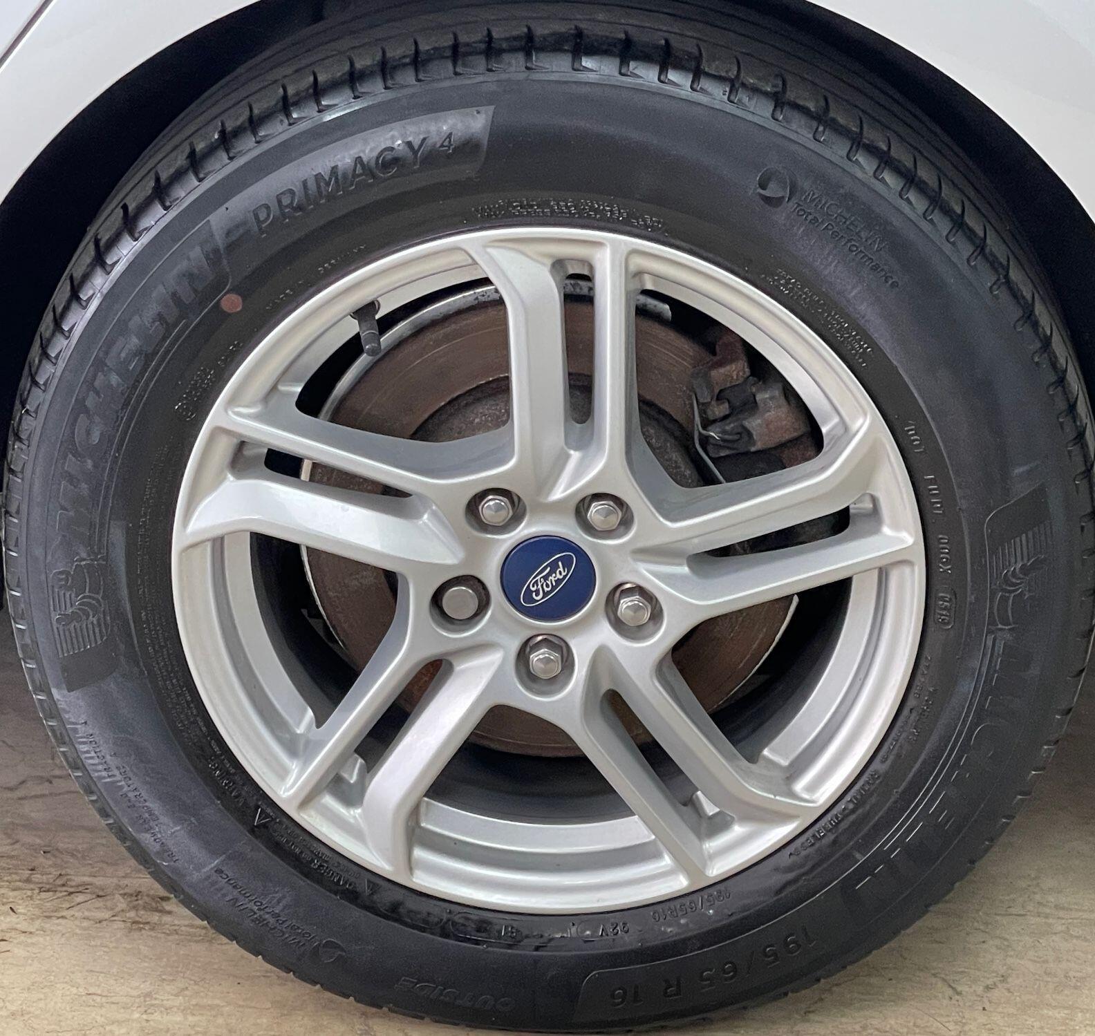 Ford Focus Diesel Estate - Image 17