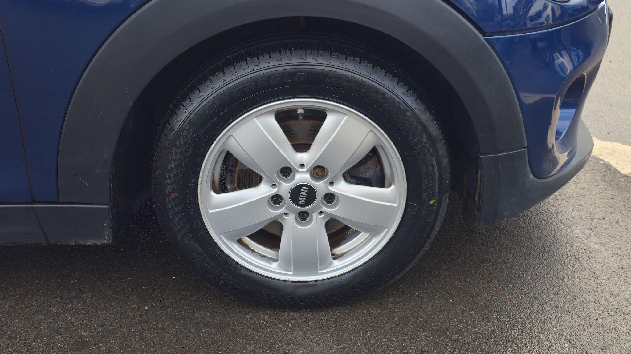MINI Hatch - Image 5
