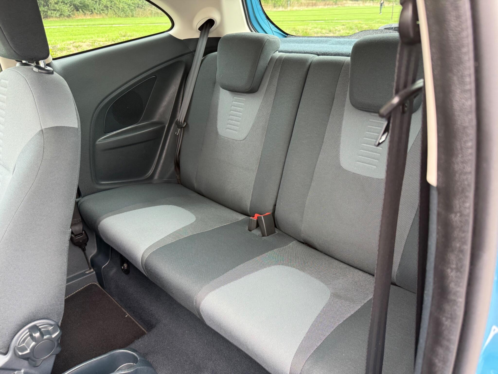 Ford KA - Image 12