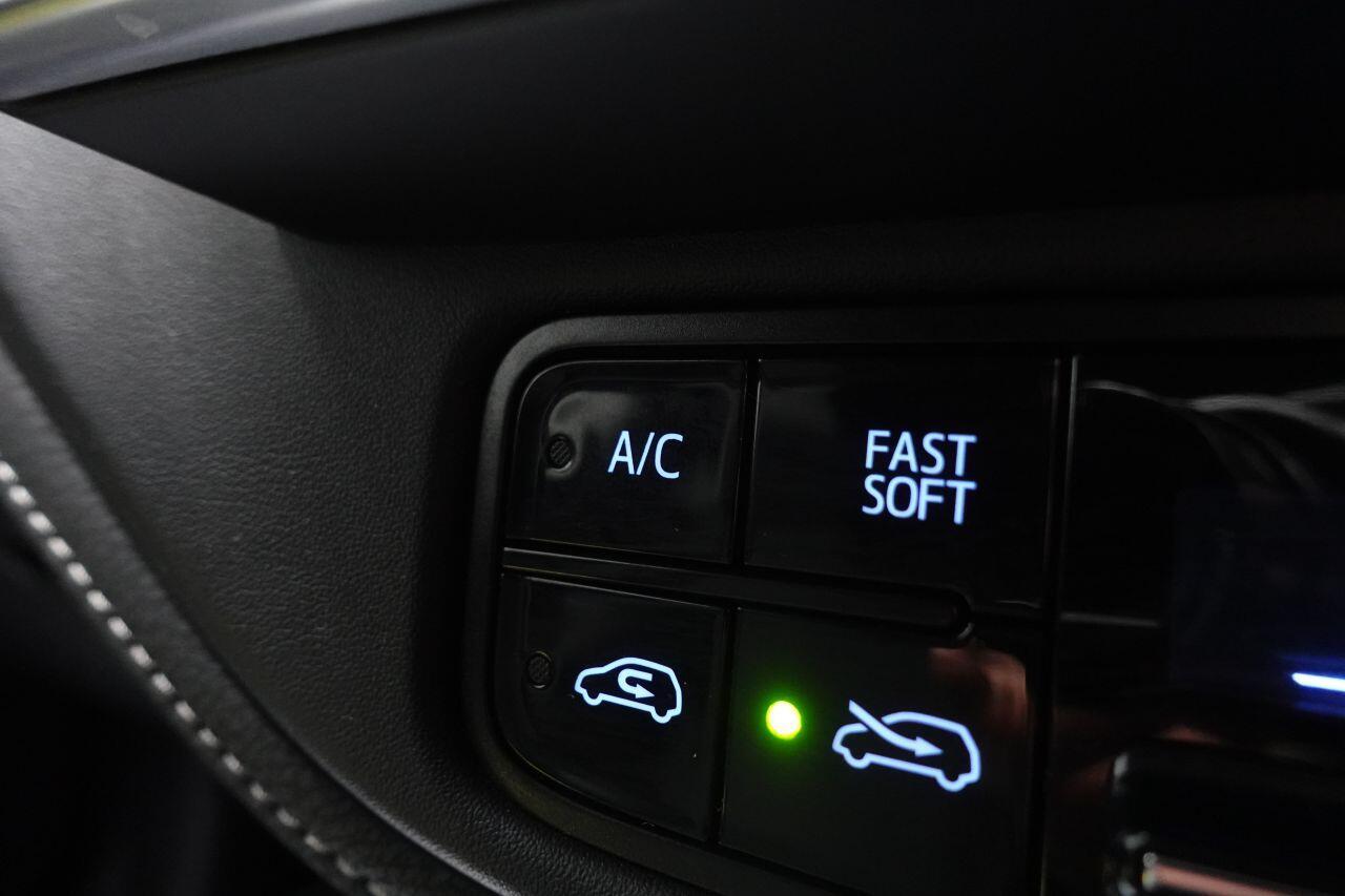 Toyota Auris - Image 29