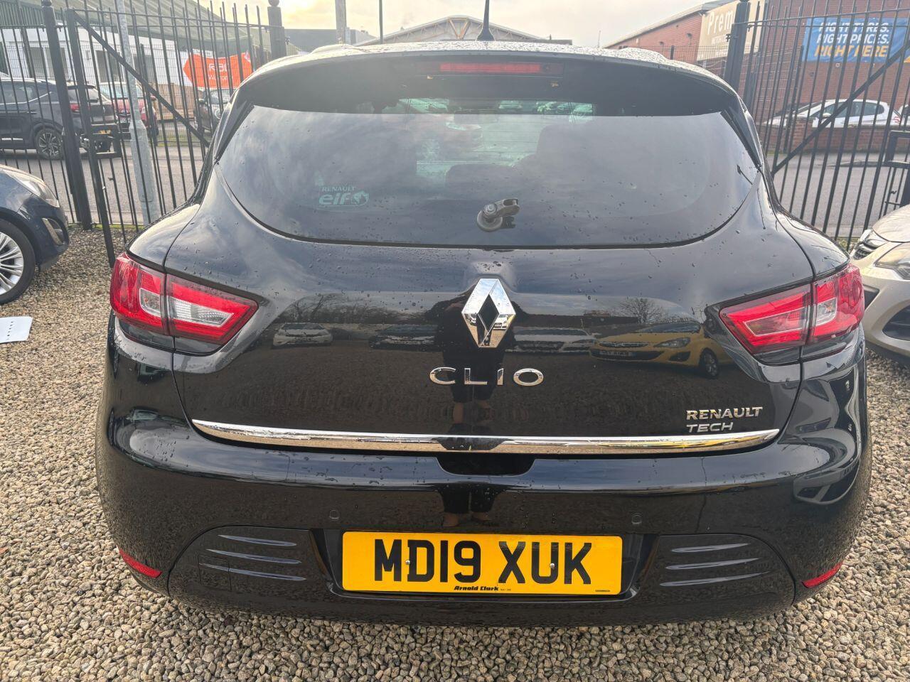 Renault Clio - Image 5