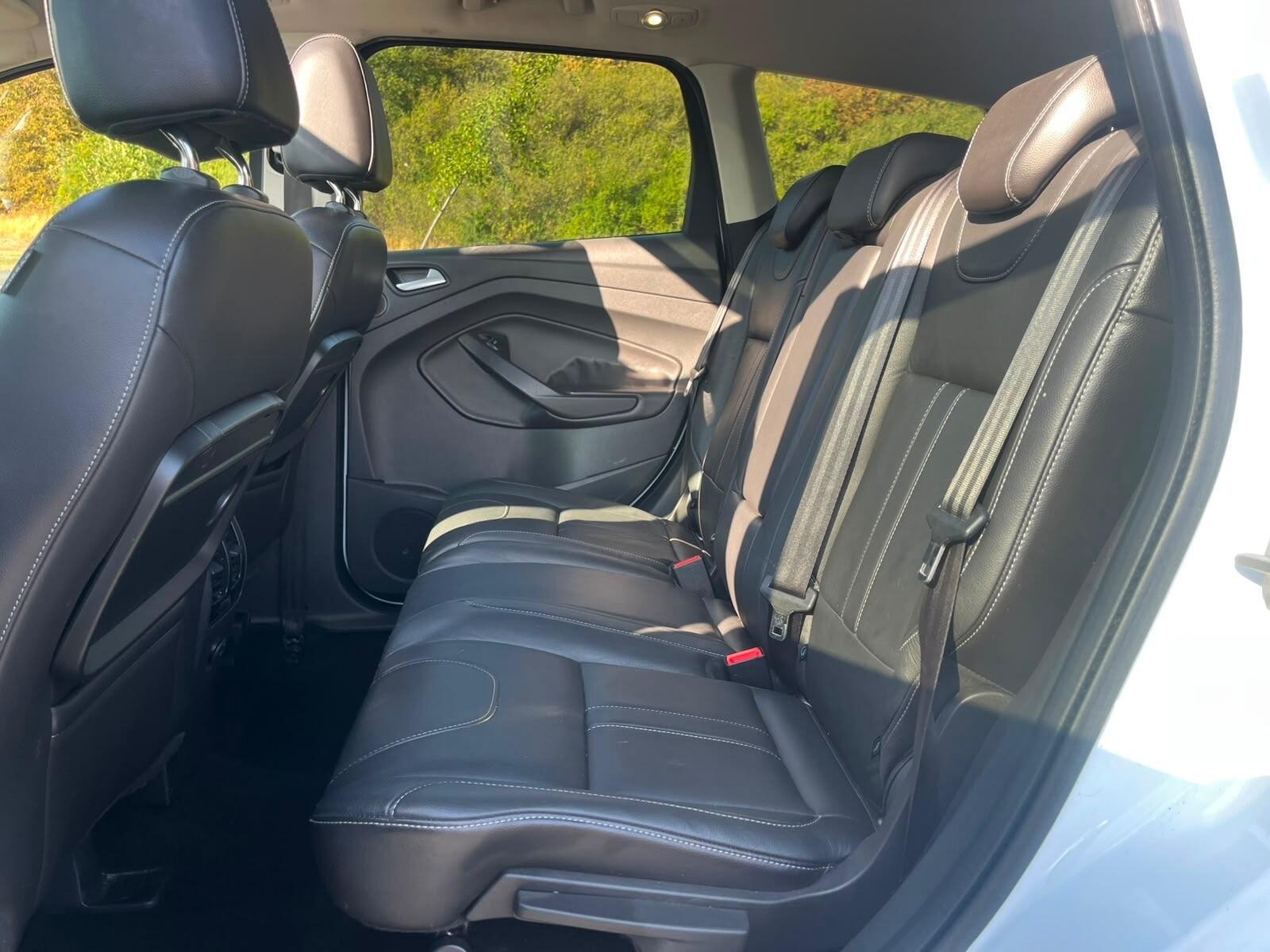 Ford Kuga - Image 11