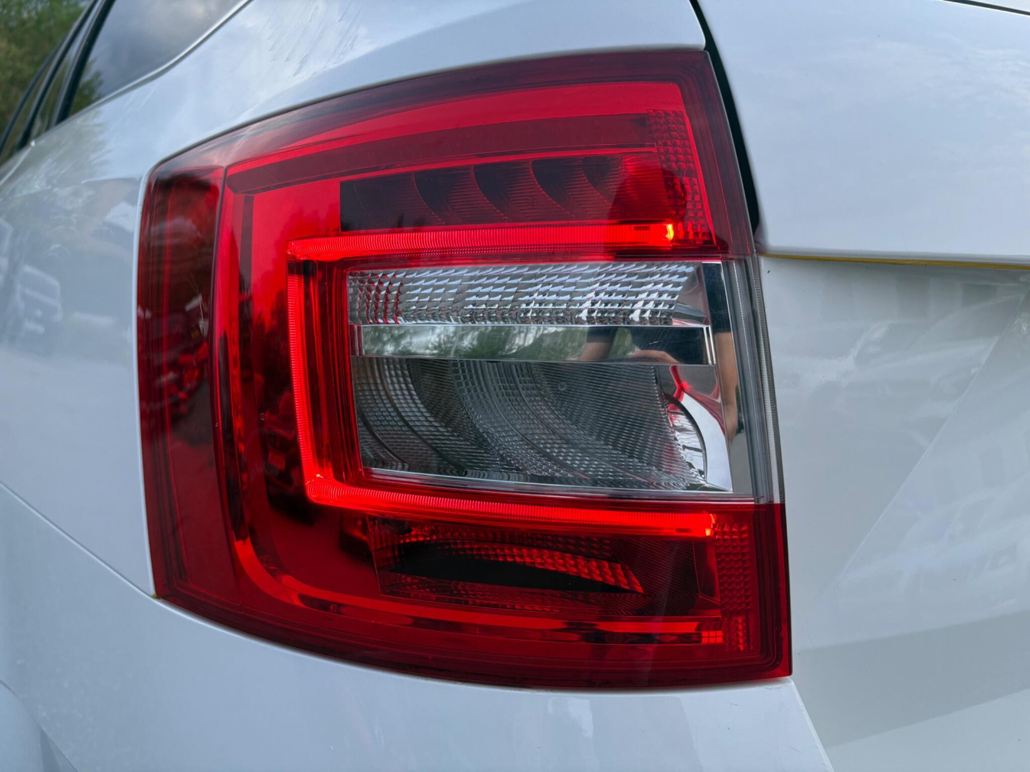 Skoda Octavia - Image 13
