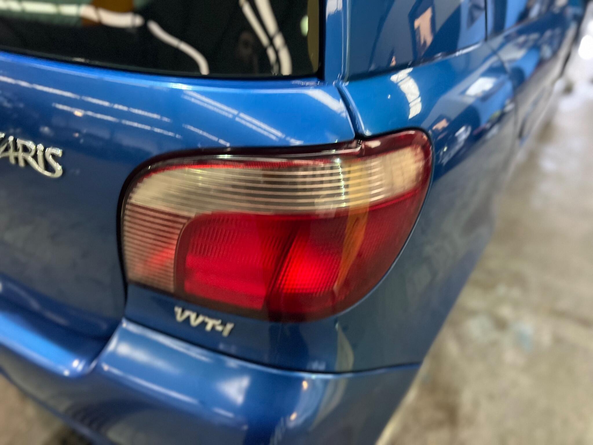 Toyota Yaris - Image 10