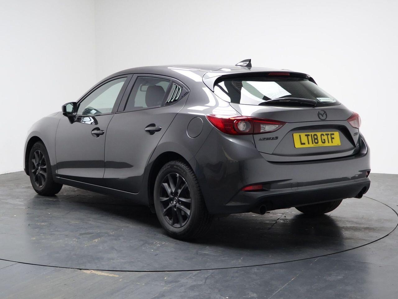 Mazda MAZDA3 - Image 9