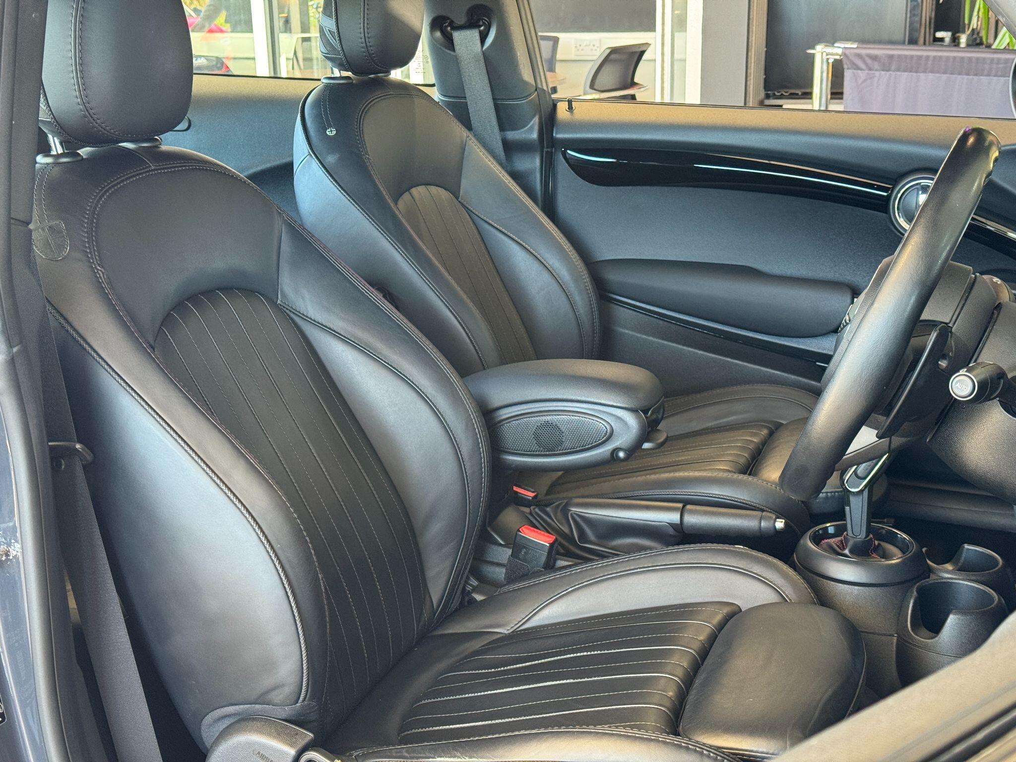 MINI Hatch - Image 17