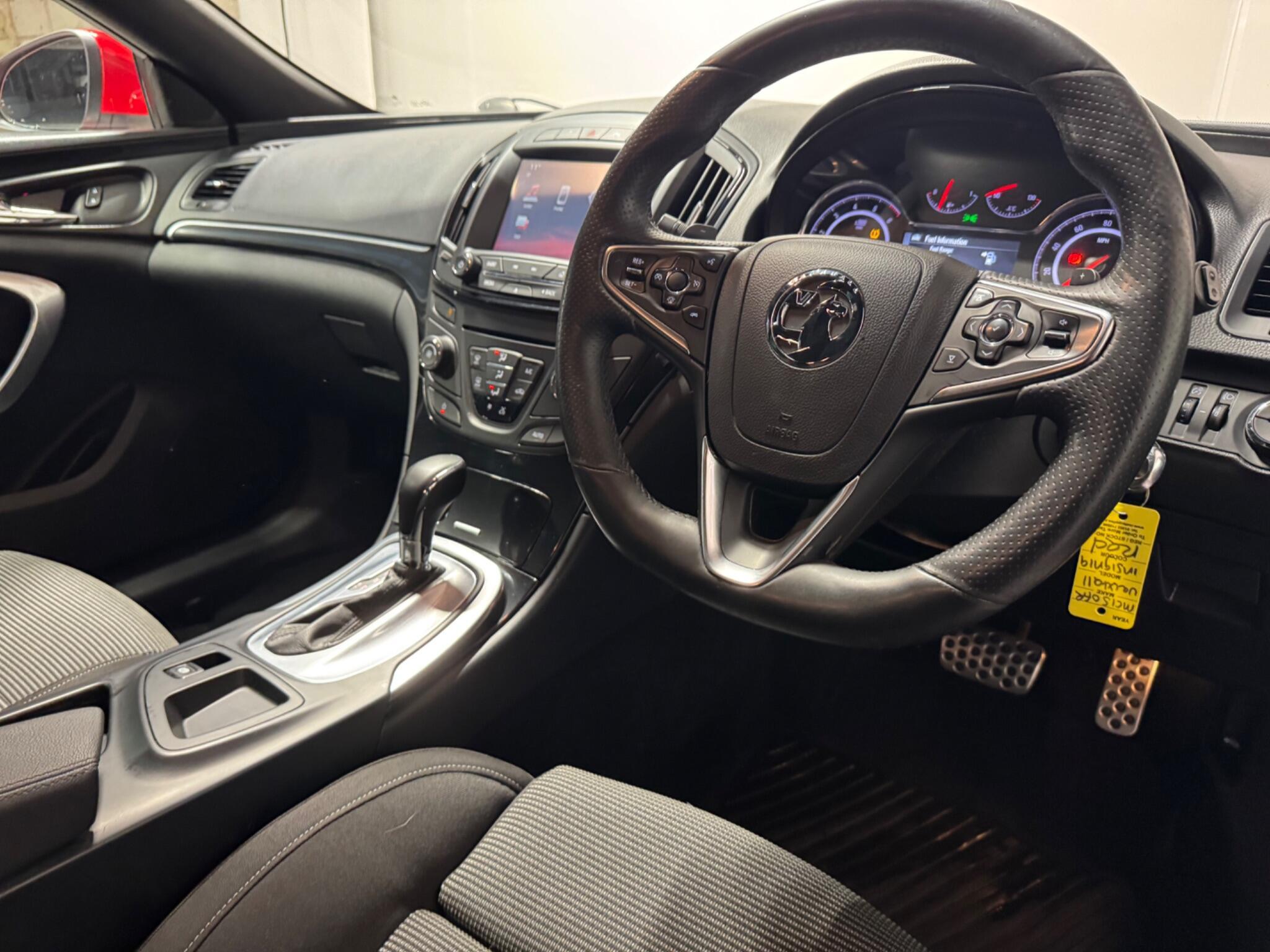 Vauxhall Insignia - Image 4