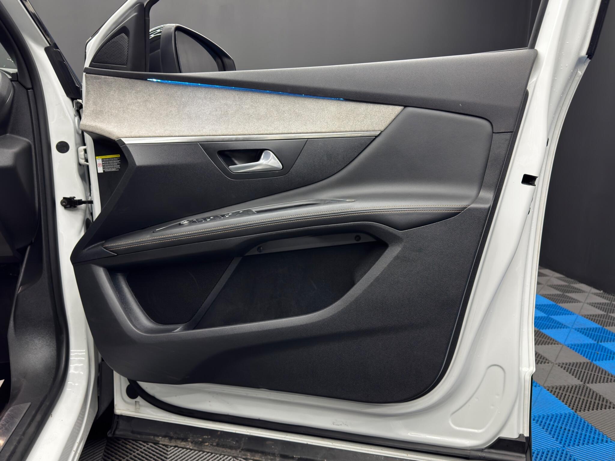 Peugeot 3008 - Image 40