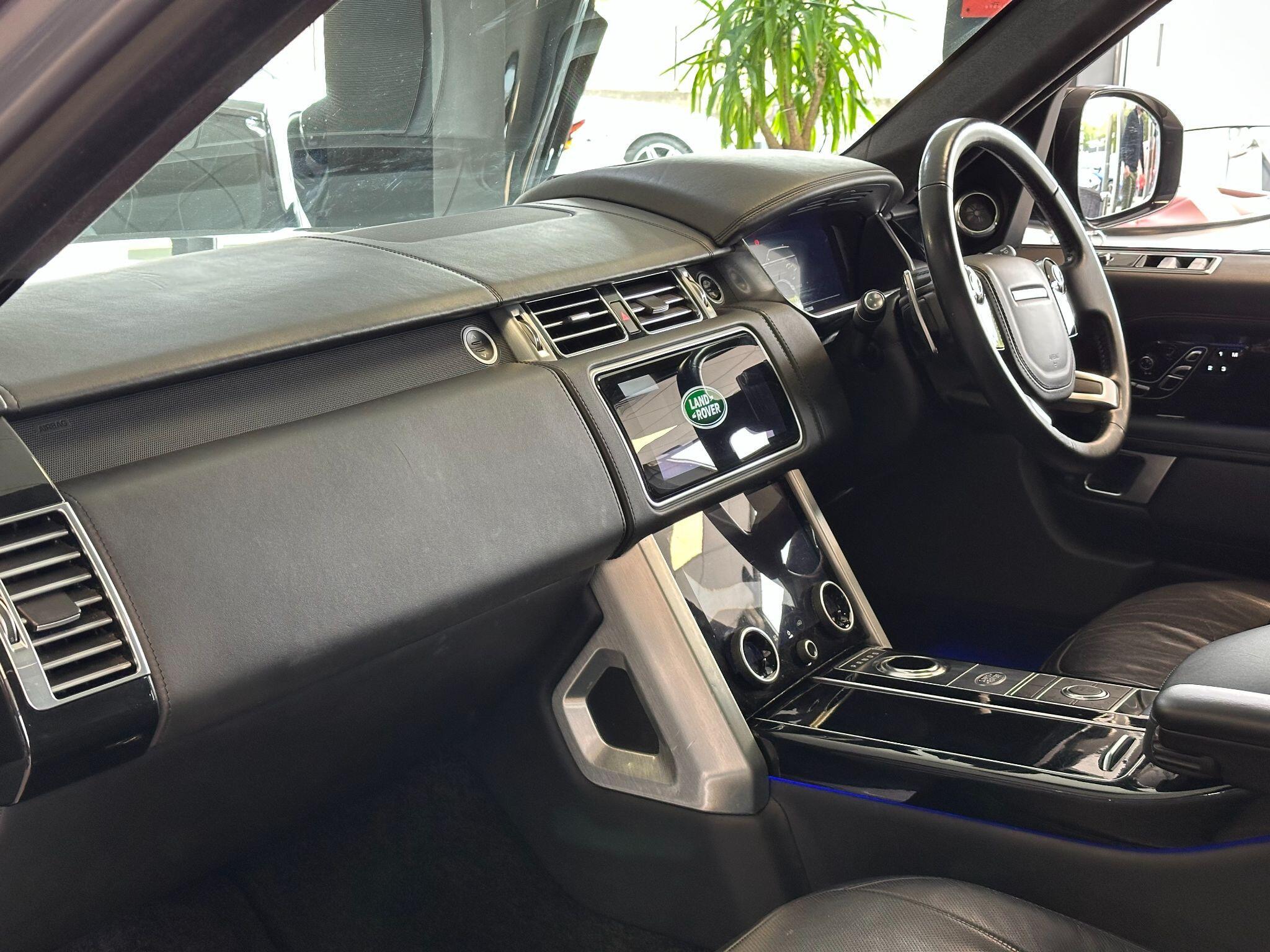 Land Rover Range Rover - Image 13