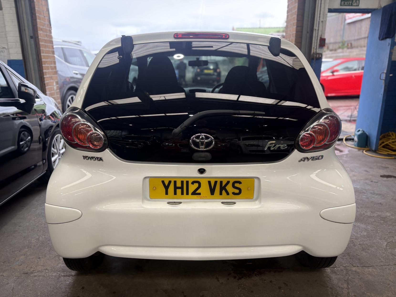 Toyota Aygo - Image 8