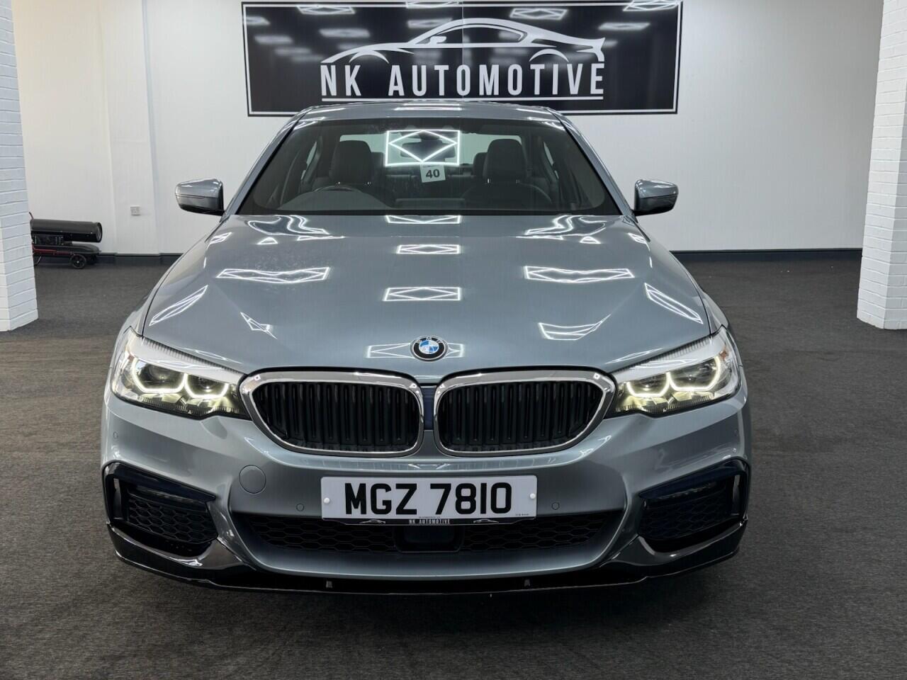 BMW 5 Series - Image 10