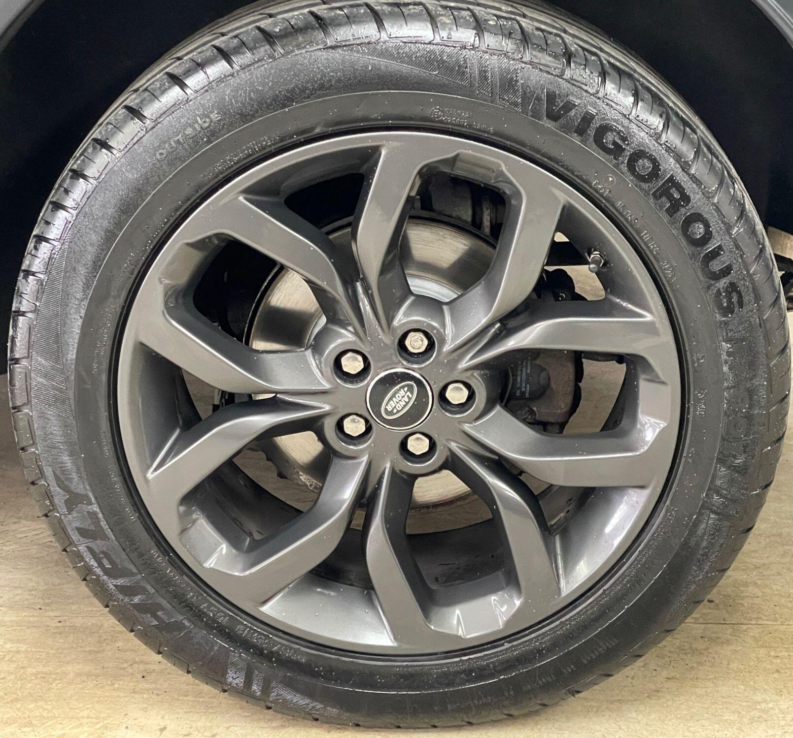 Land Rover DISCOVERY SPORT - Image 13