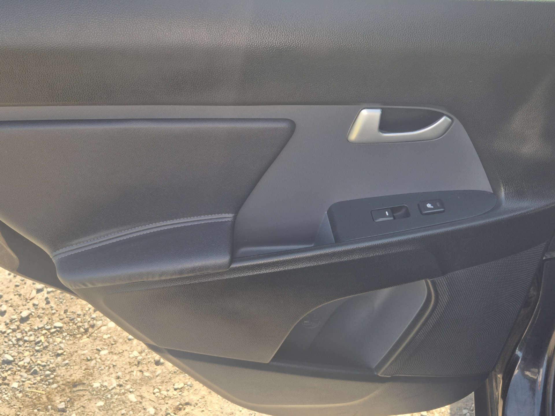 Kia Sportage - Image 37