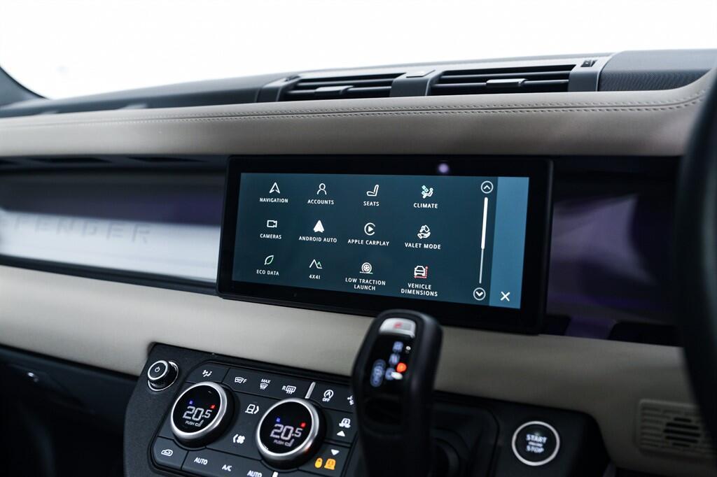 Land Rover Defender 110 - Image 19