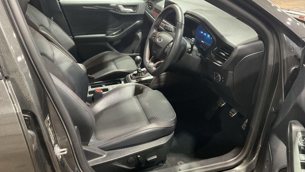 Ford Focus - Image 3